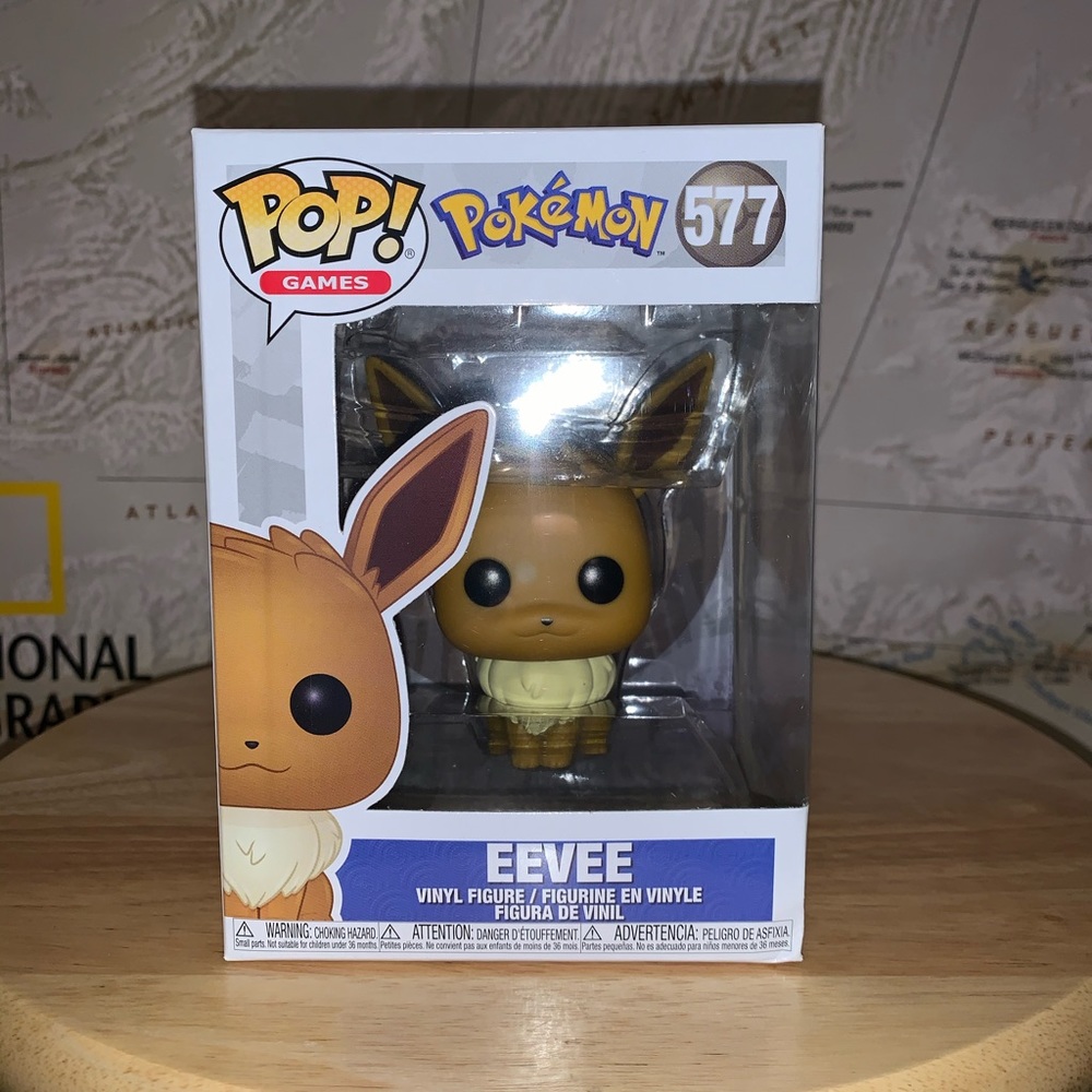 Funko Pop! Pokémon Eevee #577 Vinyl Figure